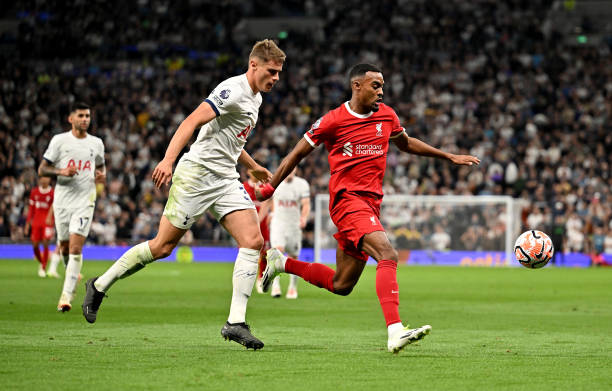 伊萨克近两 伊萨克近两